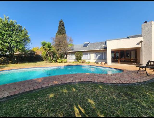 3 BEDROOM HOUSE FOR SALE IN BRACKENHURST